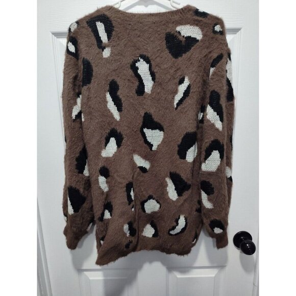 Jodifl Animal Print Pullover Sweater Size Large feels like Mohair Soft comfy - Picture 2 of 7